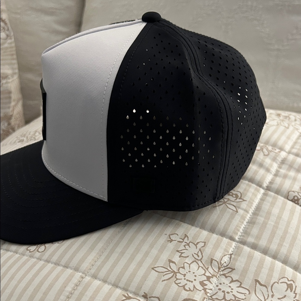 Melin Odyssey Hydro Black White Cap - Picture 2 of 8
